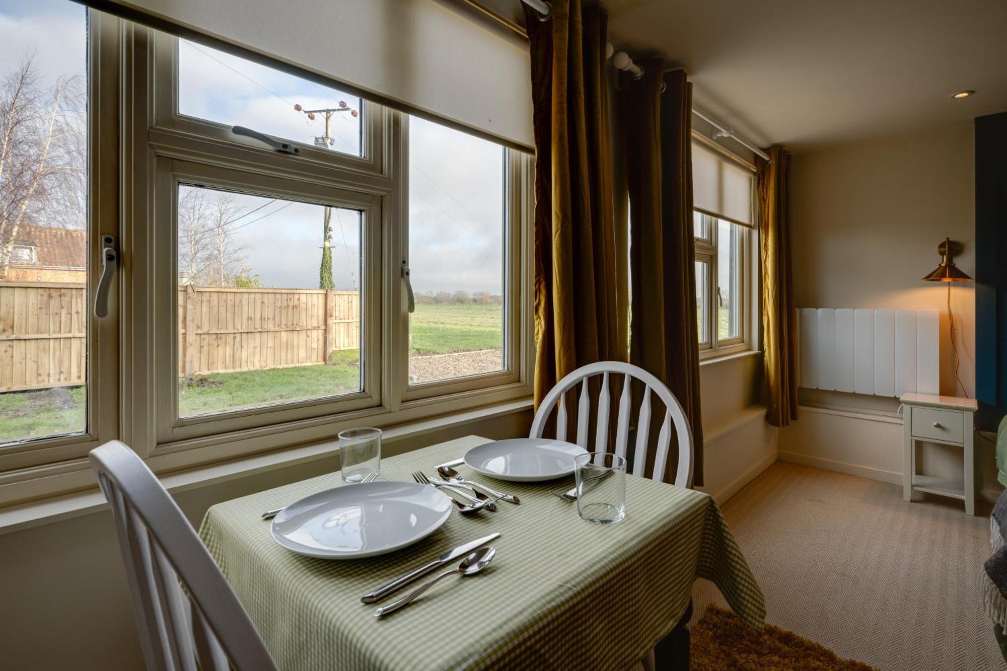 The Nook Villa Debenham Екстериор снимка